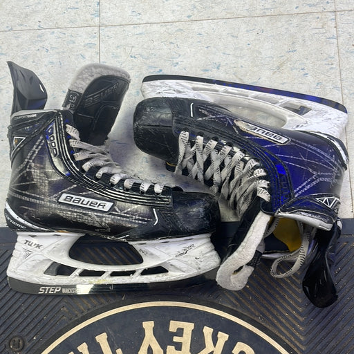 Used Bauer Supreme 1S Size 3.5 Player Skates