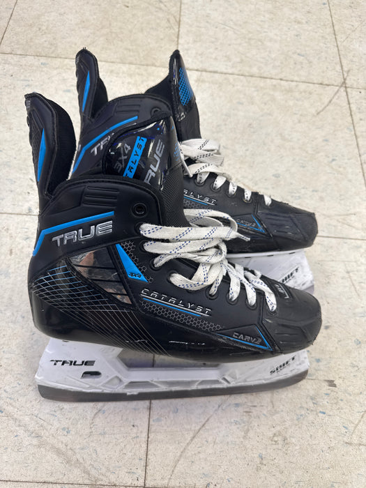 Used True Catalyst 3X4 Skates Size 8.0R