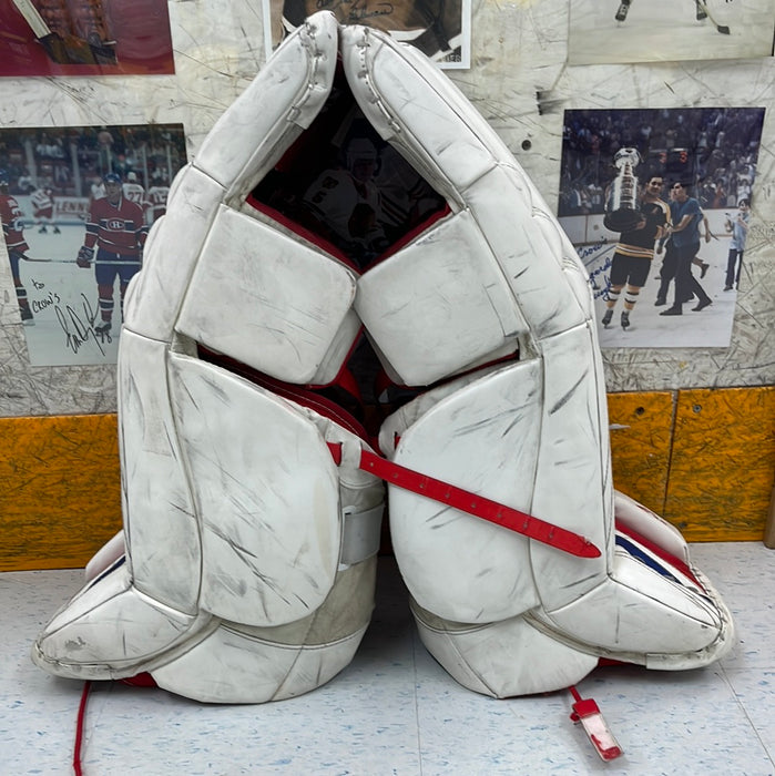 Used CCM E3.5 26+1 Goal Pads