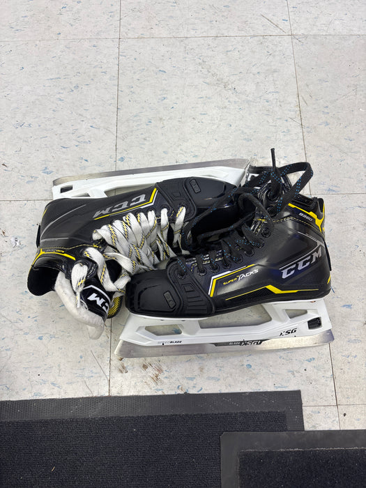 Used CCM Super Tacks 9380 Size 7.0EE Skates