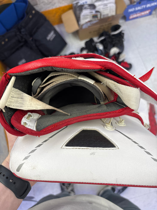 Used Bauer Vapor Hyperlite Catcher and Blocker Set