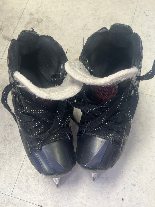 Used Bauer Vapor X700 Size 3.5 Skates