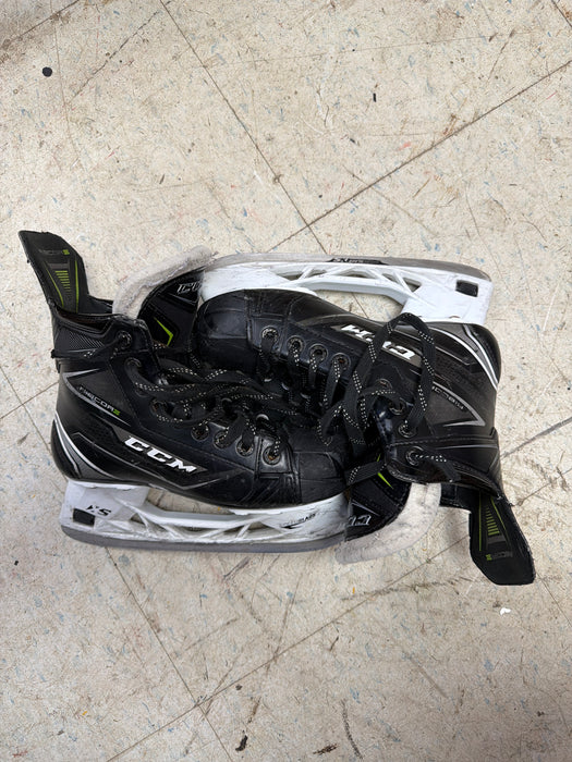 Used CCM Ribcor 76k Size 3.0D Skates