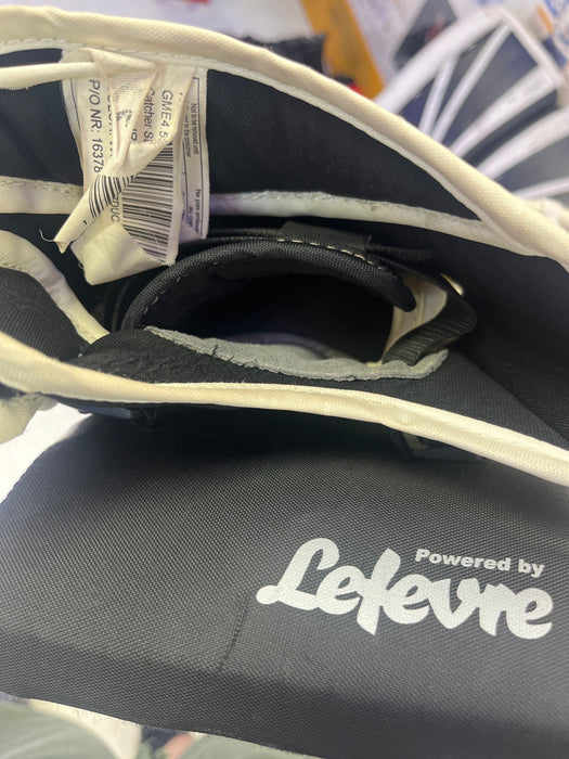 Used CCM E4.5 Junior Catcher and Blocker Set