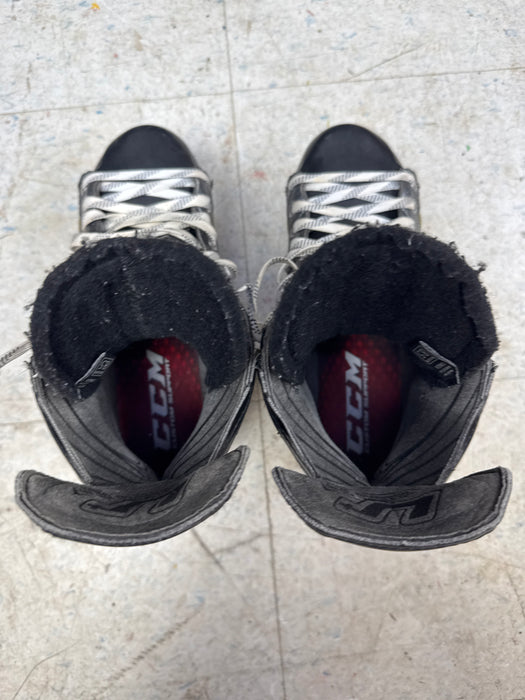 Used CCM U+ CL Skates Size 8.5