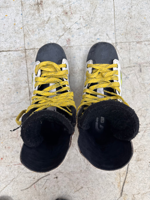 Used Graf Supra 502 Skates Size 9.0