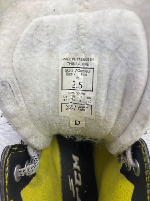 Used CCM Tacks 9370 Junior Size 2.5