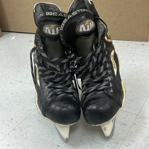 Used Easton Air Size 9 Player Skates