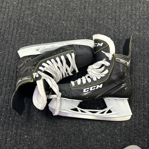 Used CCM Tacks 9350 Size 9.0 Skates