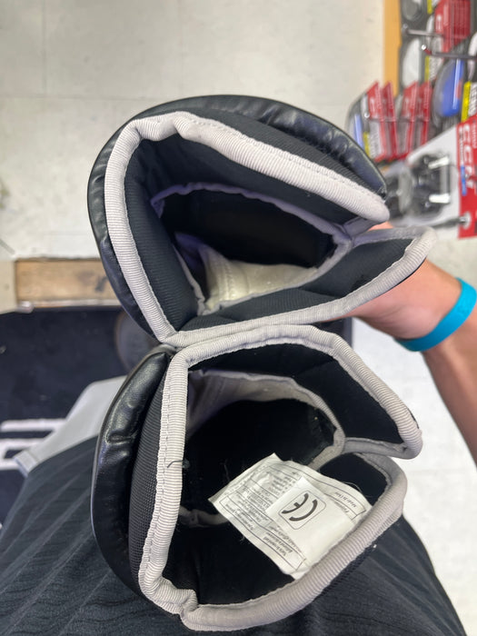 Used Hespeler 12” Gloves