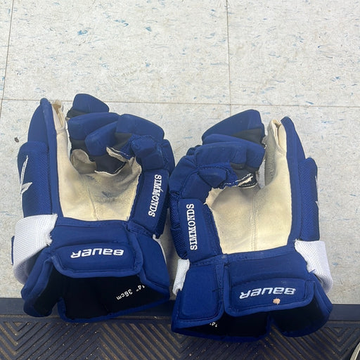 Used Bauer Pro Stock 14" Gloves - W. Simmonds