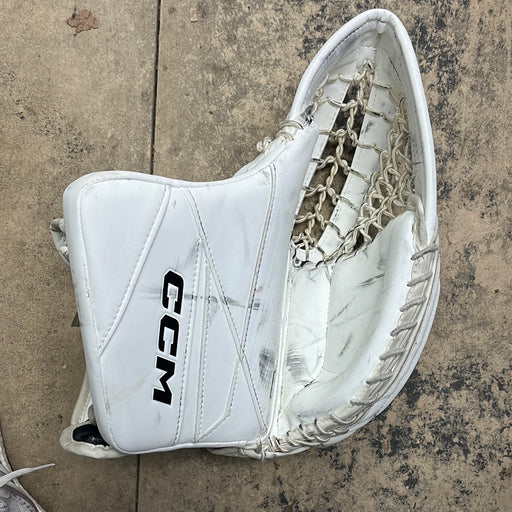Used CCM Axis 2.9 Senior Catcher