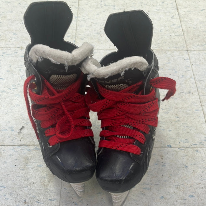 Used Bauer Supreme 170 Size 1EE Player Skates