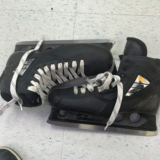 Used True Custom One Piece Size 10 Goal Skates