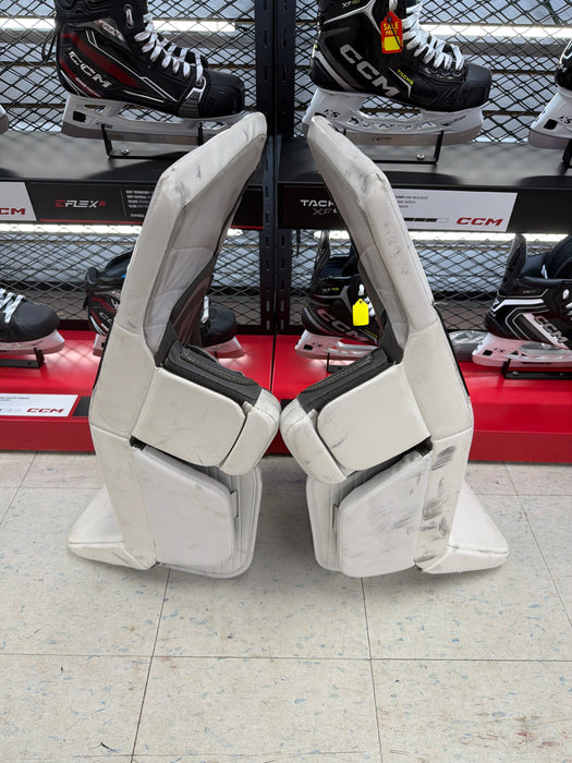 Used Warrior Ritual G7 28+1 Junior Goal Pads