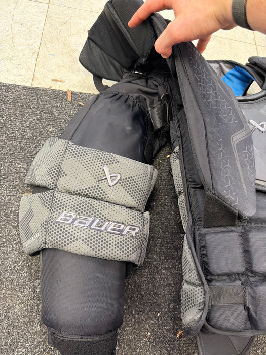 Used Bauer Elite Senior Small Chest Protector