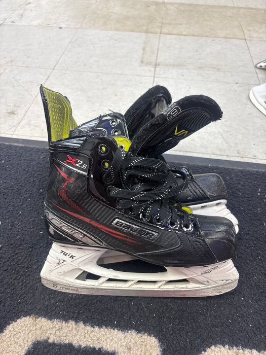 Used Bauer Vapor x2.6 Size 6.0D Skates