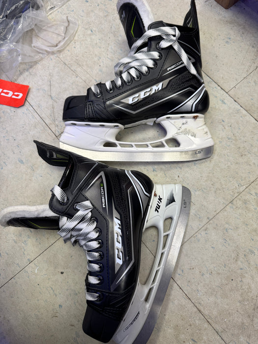 Used CCM Ribcore 76K Skates Size 4.0D