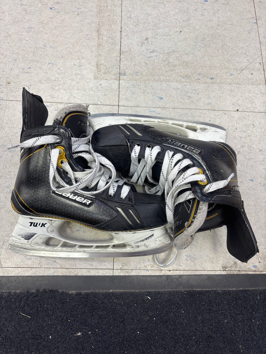 Used Bauer Supreme One.8 Size 4.0 Skates