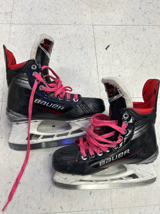 Used Bauer Vapor X4 Intermediate Player Skates 5.5 Fit 2