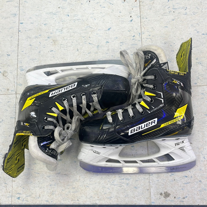 Used Bauer Supreme M4 Size 3.5 Player Skates