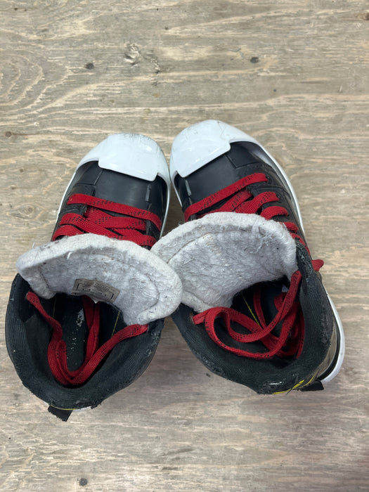 Used CCM Tacks 9060 Size 13 Youth Goal Skates