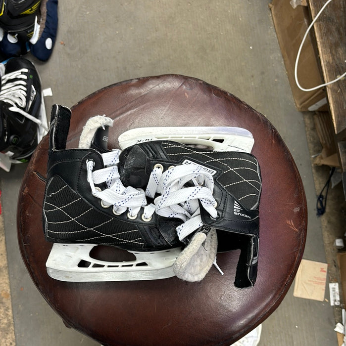 Used Bauer Nexus 22 Size 9.0 Youth Skates