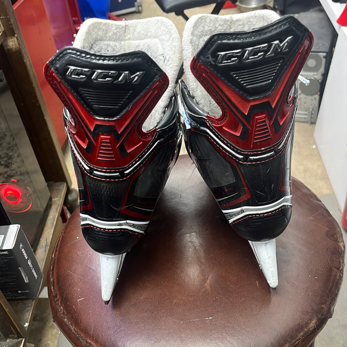 Used CCM JetSpeed FT390 Size 6 Player Skates