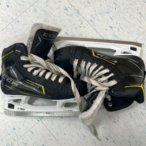 Used CCM Tacks 9370 Size 3.5 Goal Skates