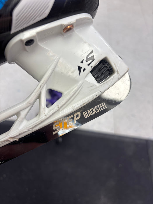 Used CCM JetSpeed FT680 Size 3.0D Skates