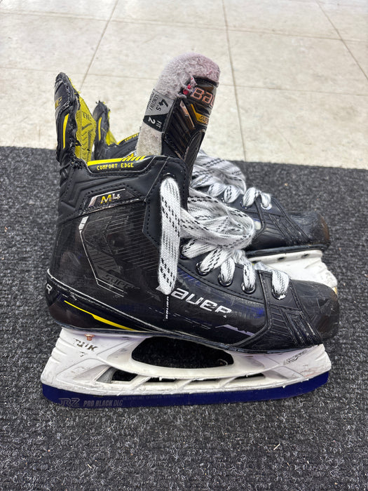 Used Bauer Supreme M4 Size 4.5 Fit 2 Skates