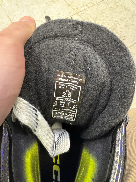 CCM Tacks XF70 Junior Hockey Skates 2.5D