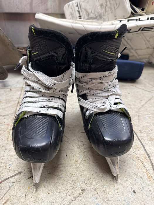 Used Bauer Elite Goalie Skates Size 6.5 Fit 2