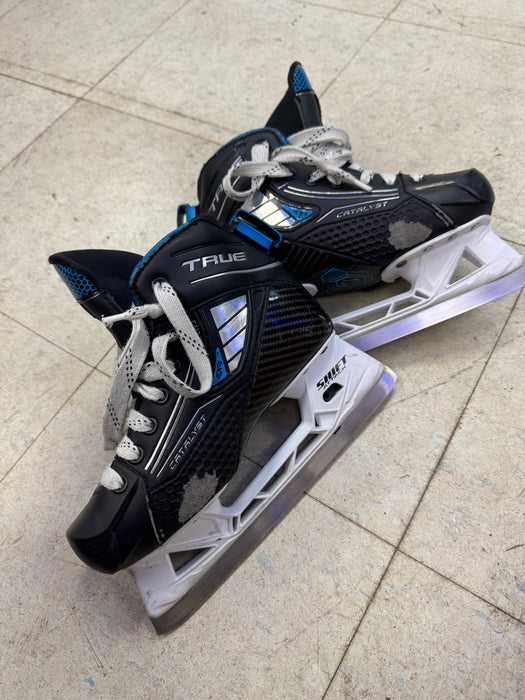 Used True Catalyst 5x4 Goalie Skates Size 2.0