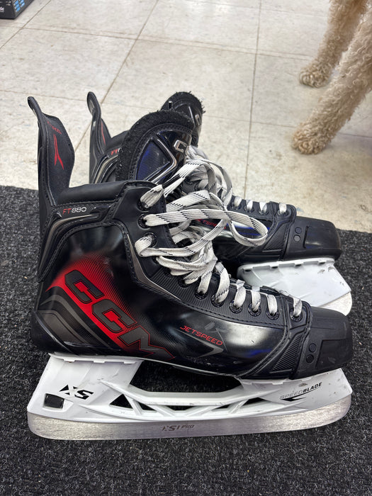 Used CCM JetSpeed FT880 Size 11.0R Skates