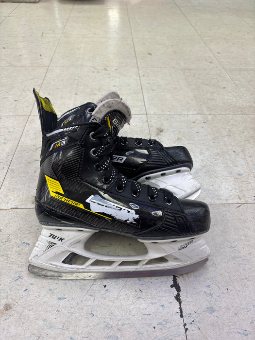 Used Bauer Supreme M3 Size 4.5D Skates