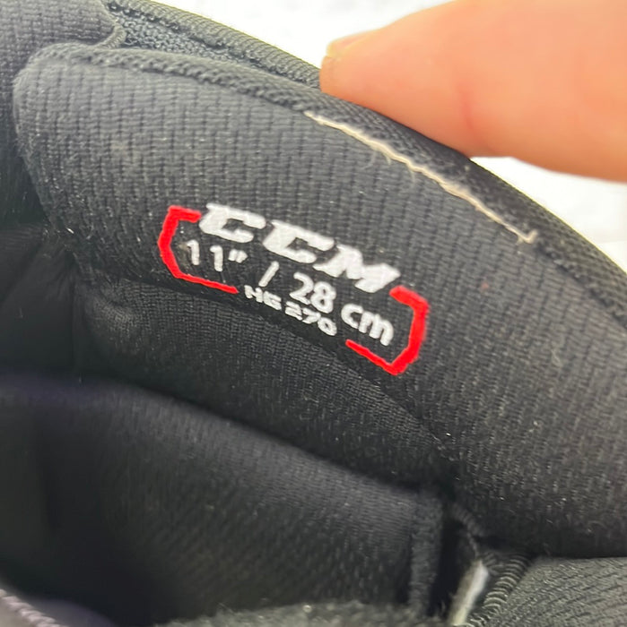 Used CCM QLT370 11” Gloves