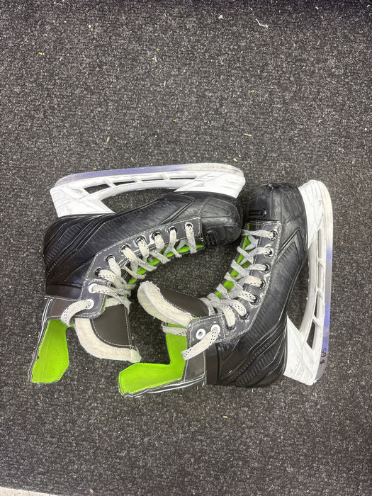 Used Bauer XLS Skates Size 7.0 D