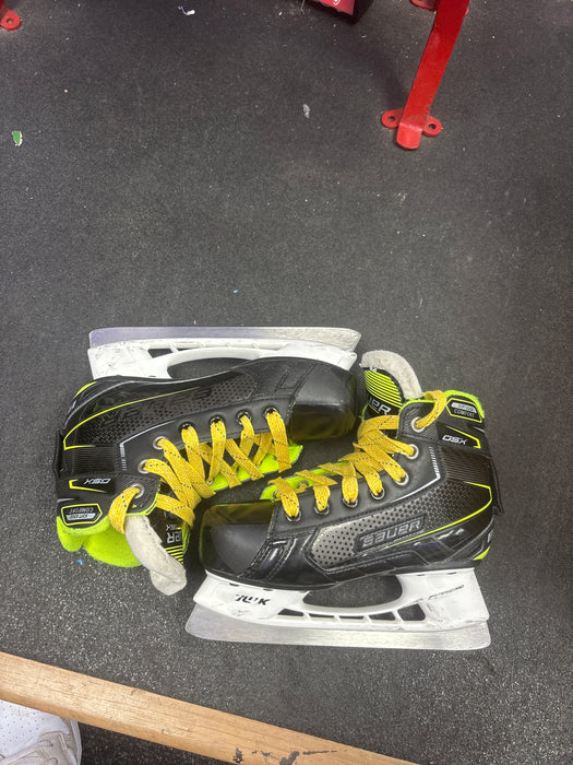 Used Bauer Vapor GSX Goalie Skates Size 13.5 D