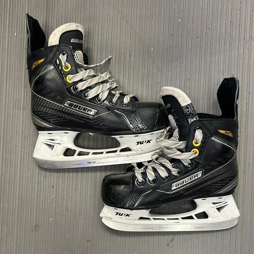 Used Bauer Supreme 160 13D Player Skates