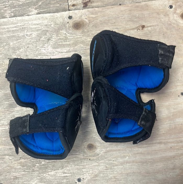 Used Bauer Reactor Youth Goal Knee Pads
