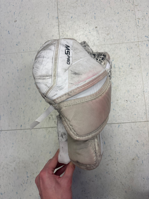 Used Bauer M5 Pro Goal Catcher Senior ￼