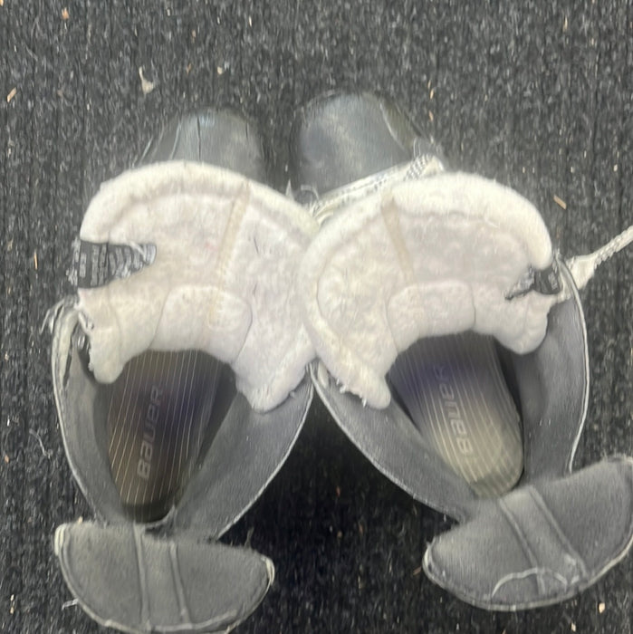 Used Bauer Vapor Instinct Size 3 Player Skates