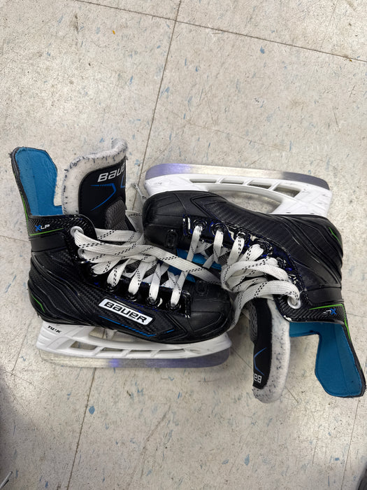 Used Bauer XLP Skates Youth 12.0