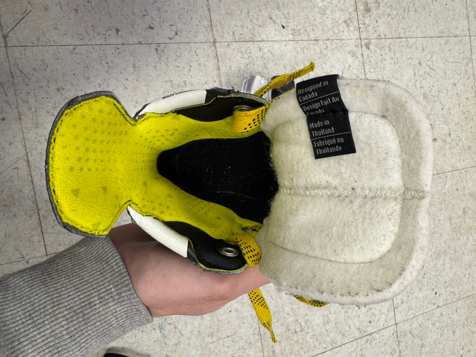Used Bauer M50 Pro Skates Youth 11