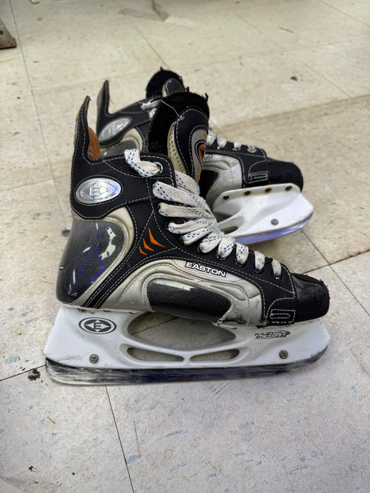 Used Easton Synergy 1300C Skates 8.0D