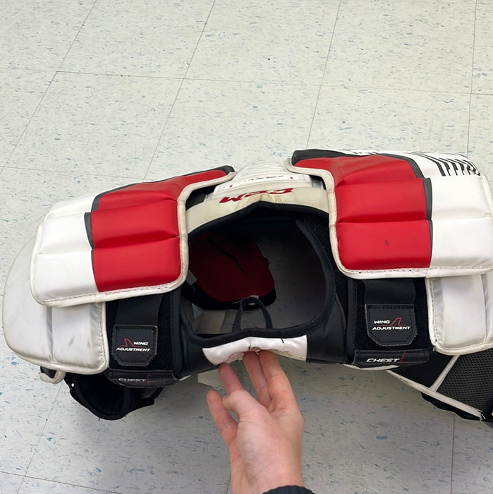 Used CCM EFlex 5.9 Senior Medium Chest Protector