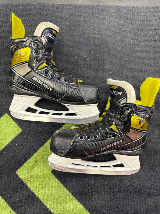 Used Bauer Supreme 3S 13.5Y Youth Player Skates