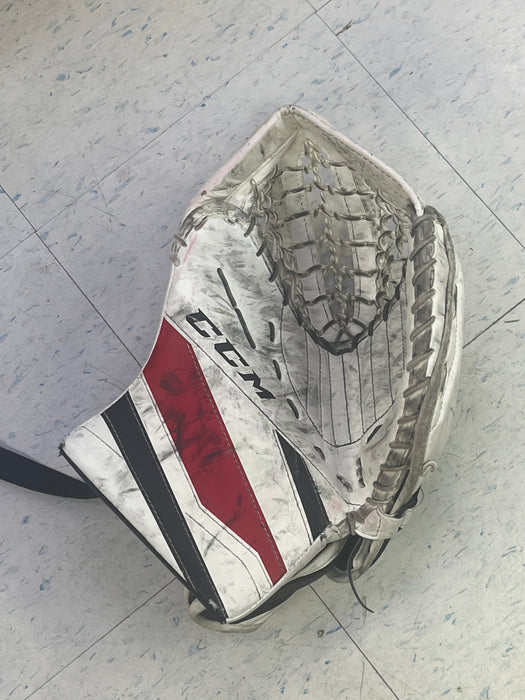 Used CCM E3.5 Junior Catcher