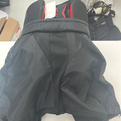 Used CCM ExtremeFlex E1.5 Youth Large Goal Pants